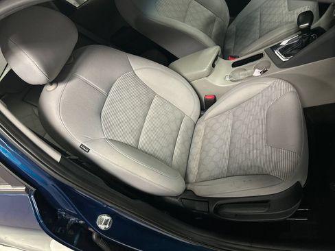 Used 2022 Kia Niro LXS FWD image 22
