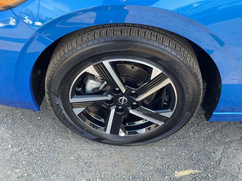 Used 2025 Nissan Sentra SV image 28