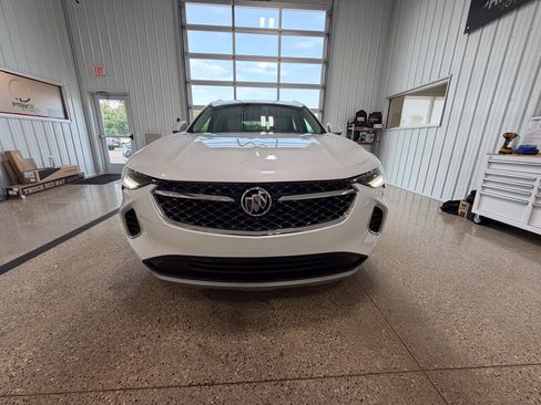 Used 2023 Buick Envision Avenir AWD/4WD image 7
