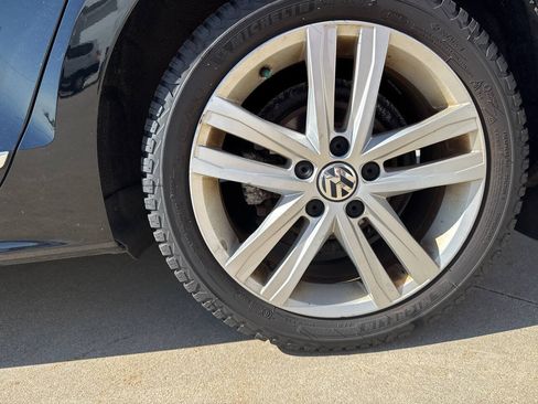 Used 2017 Volkswagen Jetta SEL Premium FWD image 5