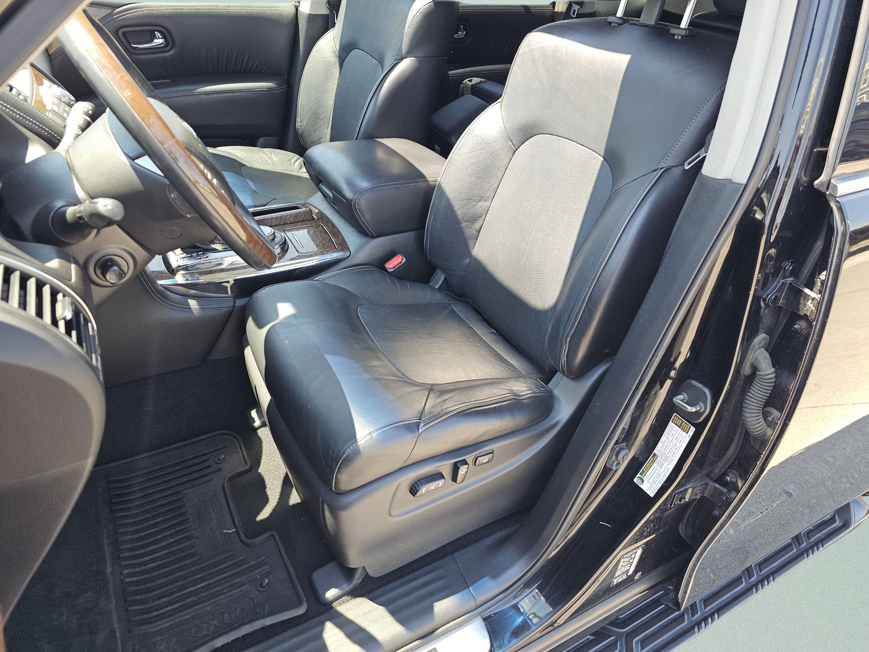 Used 2015 INFINITI QX80 4WD w/ 22" Wheel Package image 6
