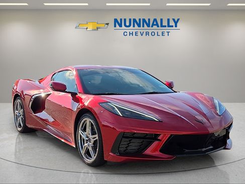 Used 2025 Chevrolet Corvette Stingray Coupe w/ 1LT RWD image 7