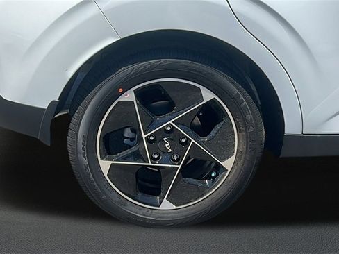 New 2025 Kia Soul EX image 11