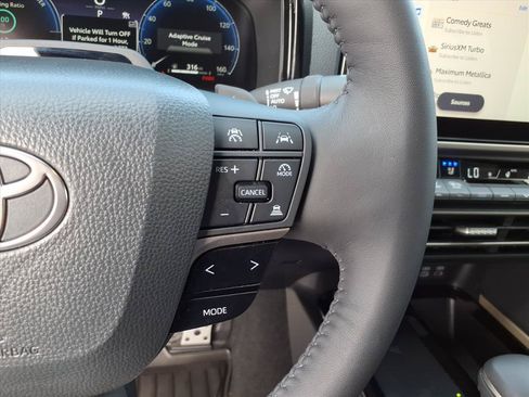 Used 2026 Toyota Camry XSE w/ Premium Plus Package AWD/4WD image 17