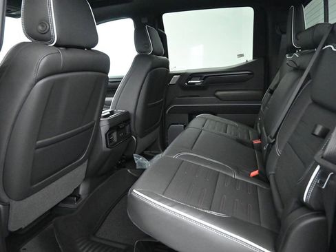 New 2026 GMC Sierra 1500 AT4X AWD/4WD image 14