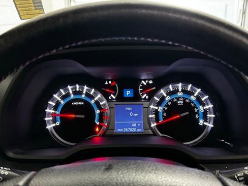 Used 2014 Toyota 4Runner Limited image 14