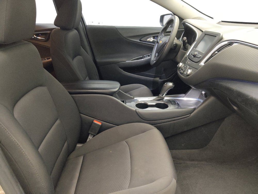 Used 2018 Chevrolet Malibu LT FWD image 21