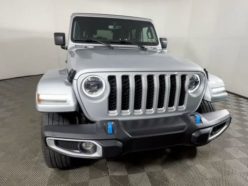 Used 2023 Jeep Wrangler Unlimited Sahara w/ Cold Weather Group AWD/4WD image 10