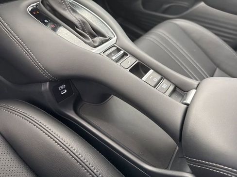 New 2026 Honda HR-V EX-L image 14
