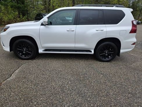 Used 2022 Lexus GX 460 w/ Black Line Special Edition AWD/4WD image 2