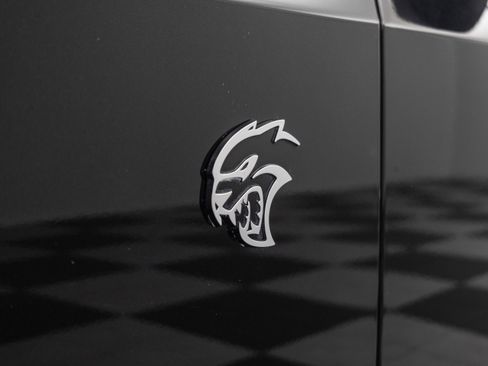Used 2015 Dodge Challenger SRT Hellcat image 21