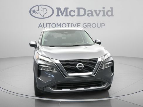 Used 2023 Nissan Rogue SL w/ SL Premium Package FWD image 2