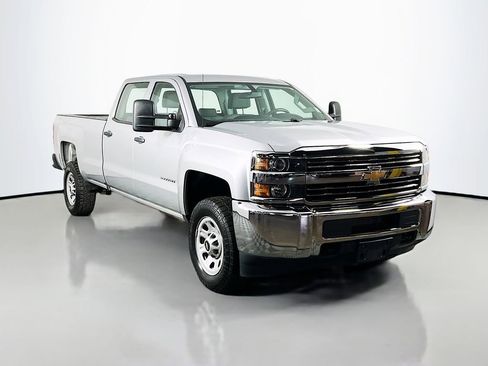 Used 2017 Chevrolet Silverado 3500 W/T RWD image 3