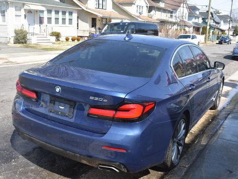 Used 2023 BMW 530e w/ Convenience Package image 6