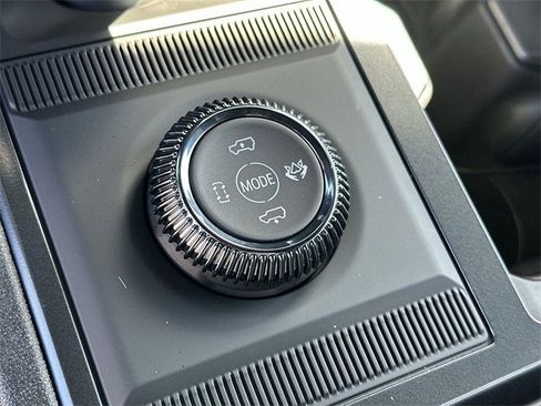 New 2026 GMC Hummer EV SUV image 16