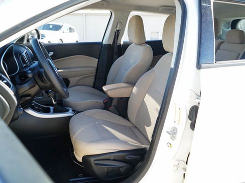 Used 2018 Jeep Compass Sport image 8