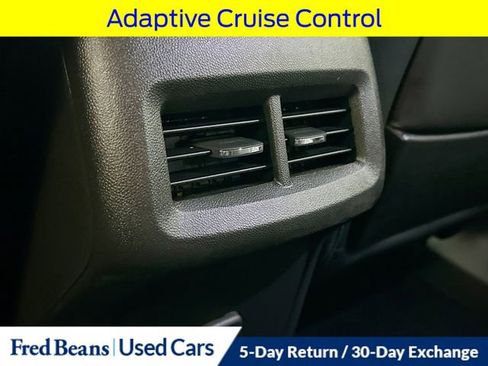 Used 2023 GMC Terrain SLT image 30