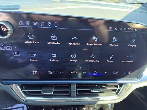 New 2026 Chevrolet Equinox EV LT image 17