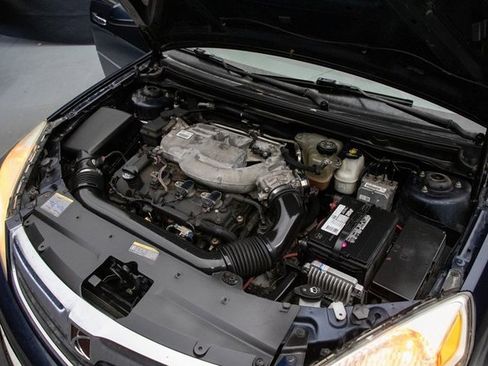 Used 2007 Saturn Aura XR w/ Premium Trim Pkg image 28