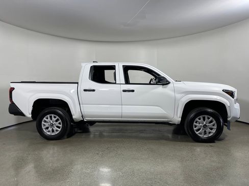 New 2026 Toyota Tacoma SR image 2