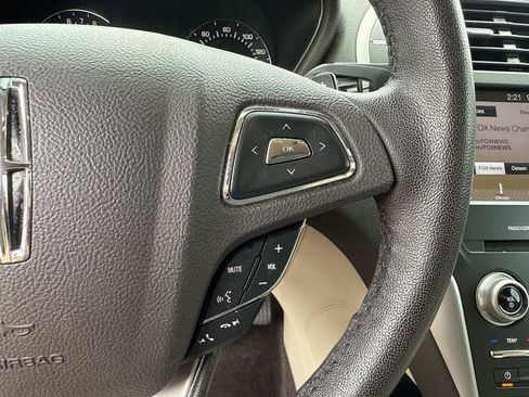 Used 2017 Lincoln MKC Premiere image 29