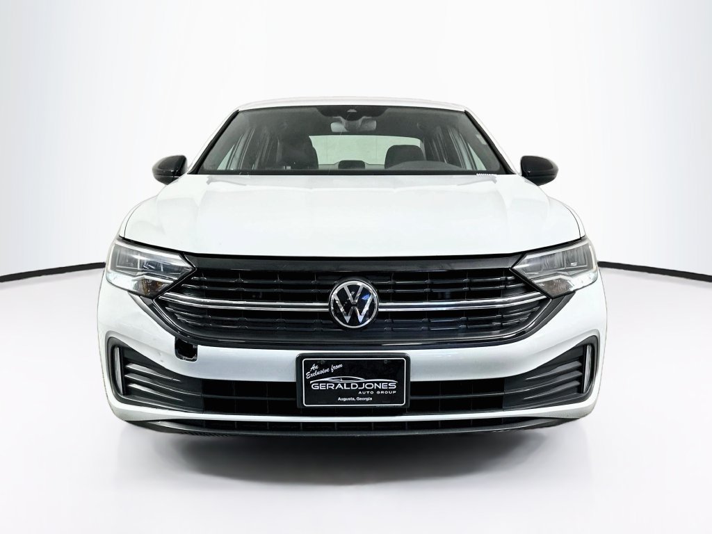 Used 2023 Volkswagen Jetta Sport FWD image 5