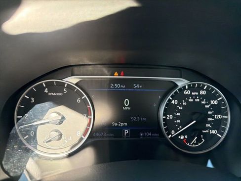 Used 2024 Nissan Altima 2.5 SR image 14