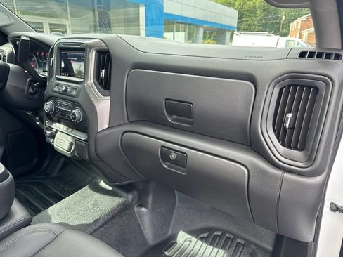 Used 2026 Chevrolet Silverado 1500 W/T w/ WT Value Package AWD/4WD image 13