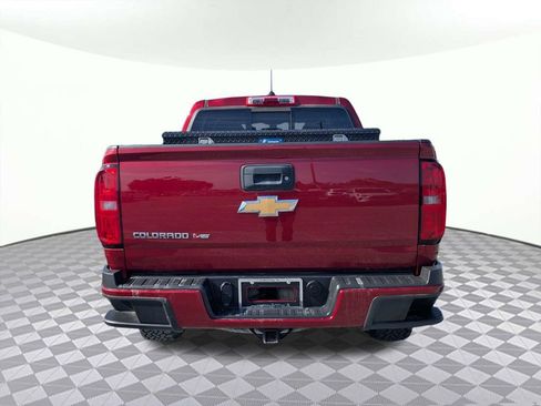 Used 2017 Chevrolet Colorado Z71 RWD image 3