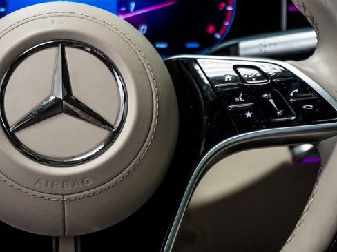 Used 2021 Mercedes-Benz S 580 4MATIC Sedan w/ AMG Line image 16