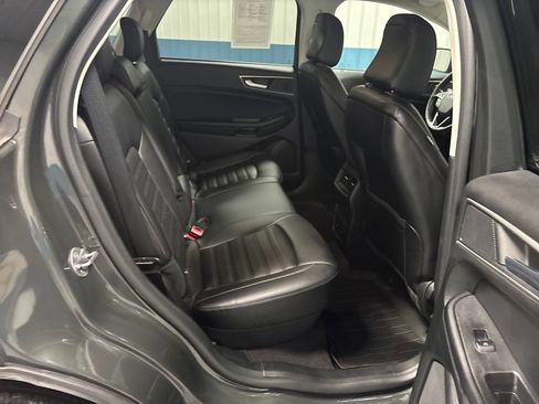 Used 2022 Ford Edge SEL w/ Convenience Package image 34