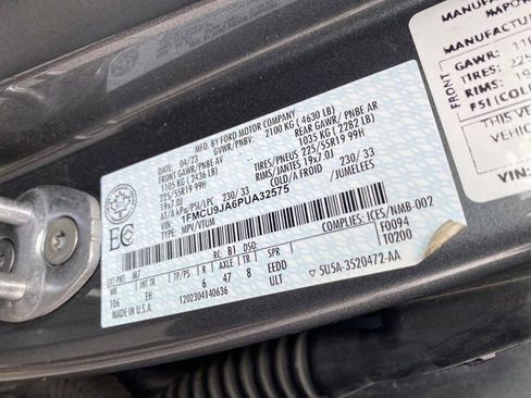 Used 2023 Ford Escape Platinum image 25