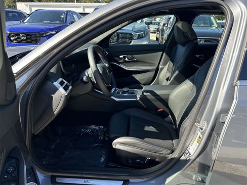 Used 2025 BMW 330i xDrive Sedan image 2