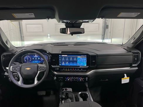 New 2026 Chevrolet Silverado 1500 LT image 32