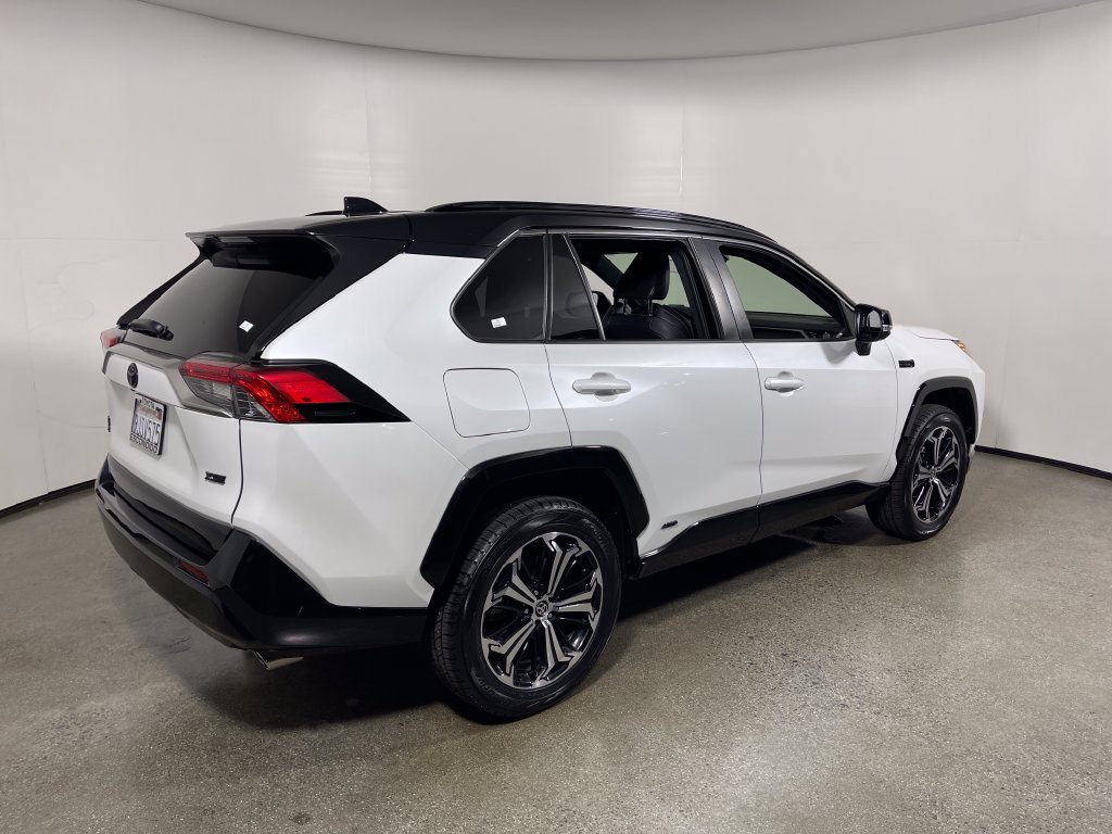 Used 2023 Toyota RAV4 XSE w/ Weather Package AWD/4WD image 3