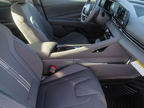 New 2026 Hyundai Elantra SEL Sport image 19