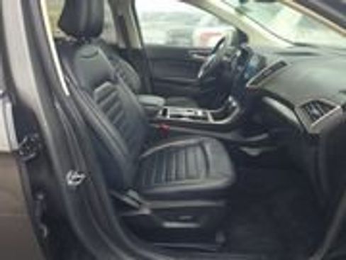 Used 2023 Ford Edge SEL w/ Convenience Package image 3
