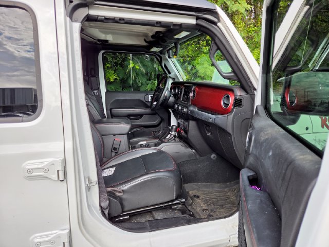 Used 2022 Jeep Gladiator Rubicon w/ Cold Weather Group AWD/4WD image 20