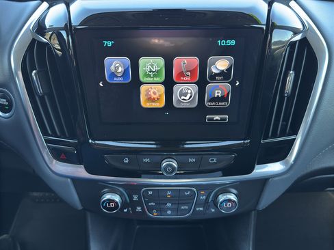 Used 2019 Chevrolet Traverse LT image 27