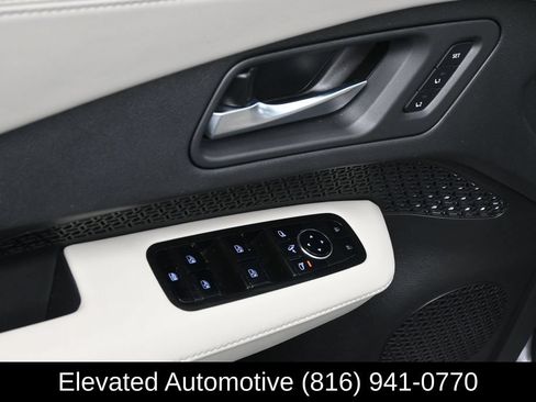 Used 2024 Nissan Ariya AWD image 17