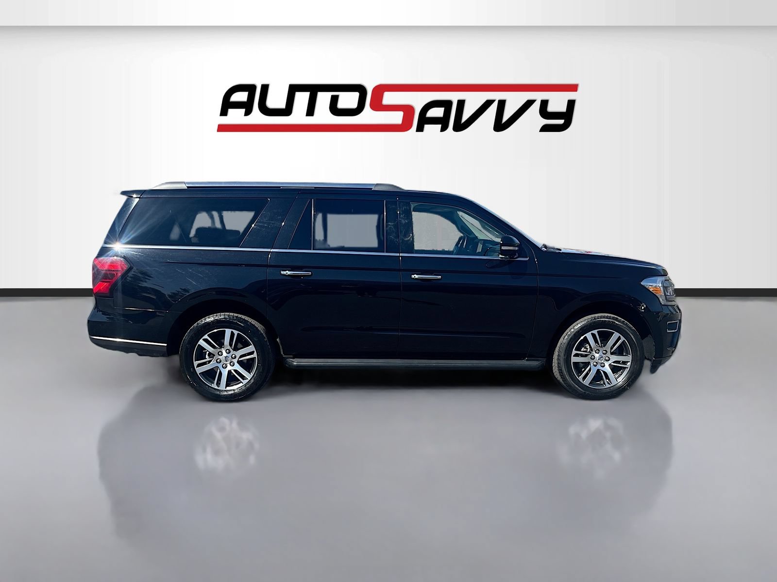 Used 2024 Ford Expedition Max Limited AWD/4WD image 8