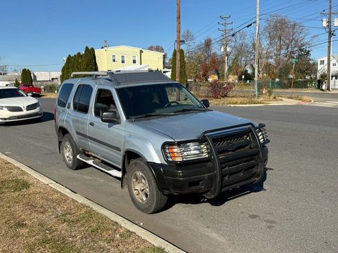 Used 2001 Nissan Xterra XE image 4
