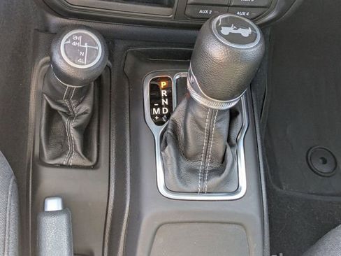 Used 2024 Jeep Wrangler Sport S image 21