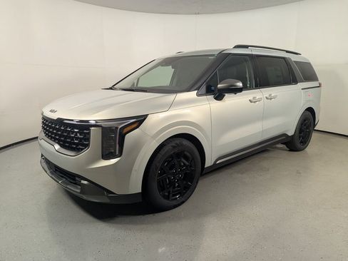 New 2026 Kia Carnival SX Prestige image 3