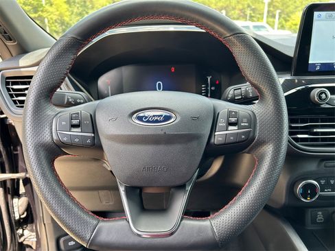 Used 2024 Ford Escape ST-Line image 19