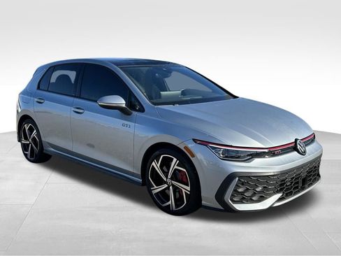 Used 2025 Volkswagen GTI SE w/ SE Leather Seating Package image 7