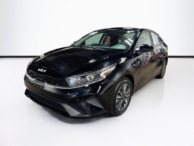 Certified 2023 Kia Forte LXS FWD image 3