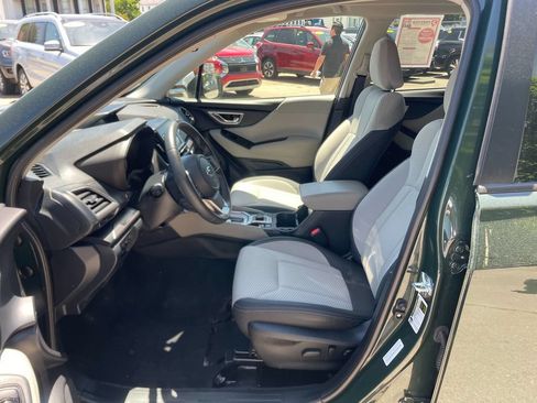 Used 2024 Subaru Forester Premium AWD/4WD image 12