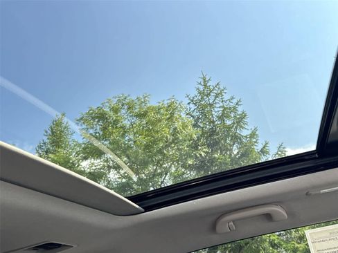 Certified 2024 Acura MDX SH-AWD image 17