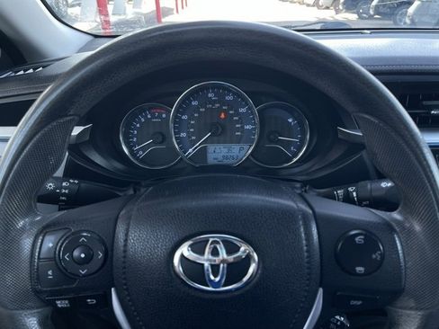 Used 2016 Toyota Corolla LE image 12